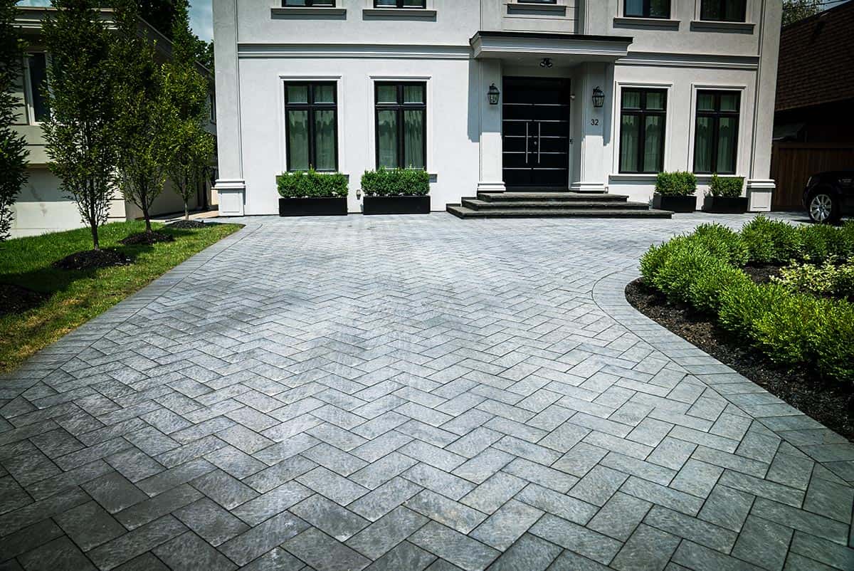 Interlocking Driveways